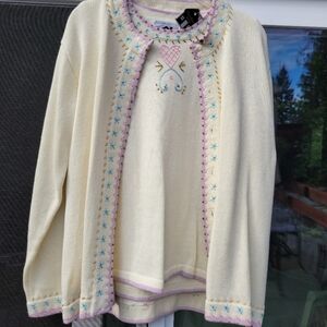 NWT Storybook Knits, Two-Piece Set, Winter Floral Tank and Sweater, Size Medium